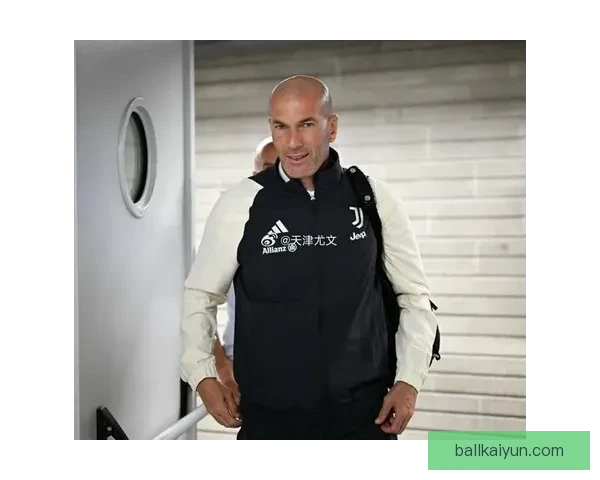 齐达内足球贡献总结：战术革新与个人魅力提升了球队竞争力